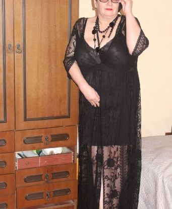 Живу в самом сердце Москвы и знаю все его секреты. Со мной ты окунешься в мир наслаждения и искушений. Я умею превратить любую встречу в незабываемое приключение. Мои услуги отвечают самым сокровенным желаниям - будь то классический секс, оральные ласки или экзотический массаж. У меня есть фото, чтобы ты мог оценить всю мою красоту и сексуальность. Мои клиенты остаются довольны и всегда возвращаются ко мне снова. Я гарантирую анонимность и конфиденциальность в наших встречах. Позволь мне показать тебе настоящий рай! 😘💋💫 377, 54 года